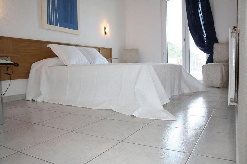 La Gambina Hotel Colera Eksteriør billede